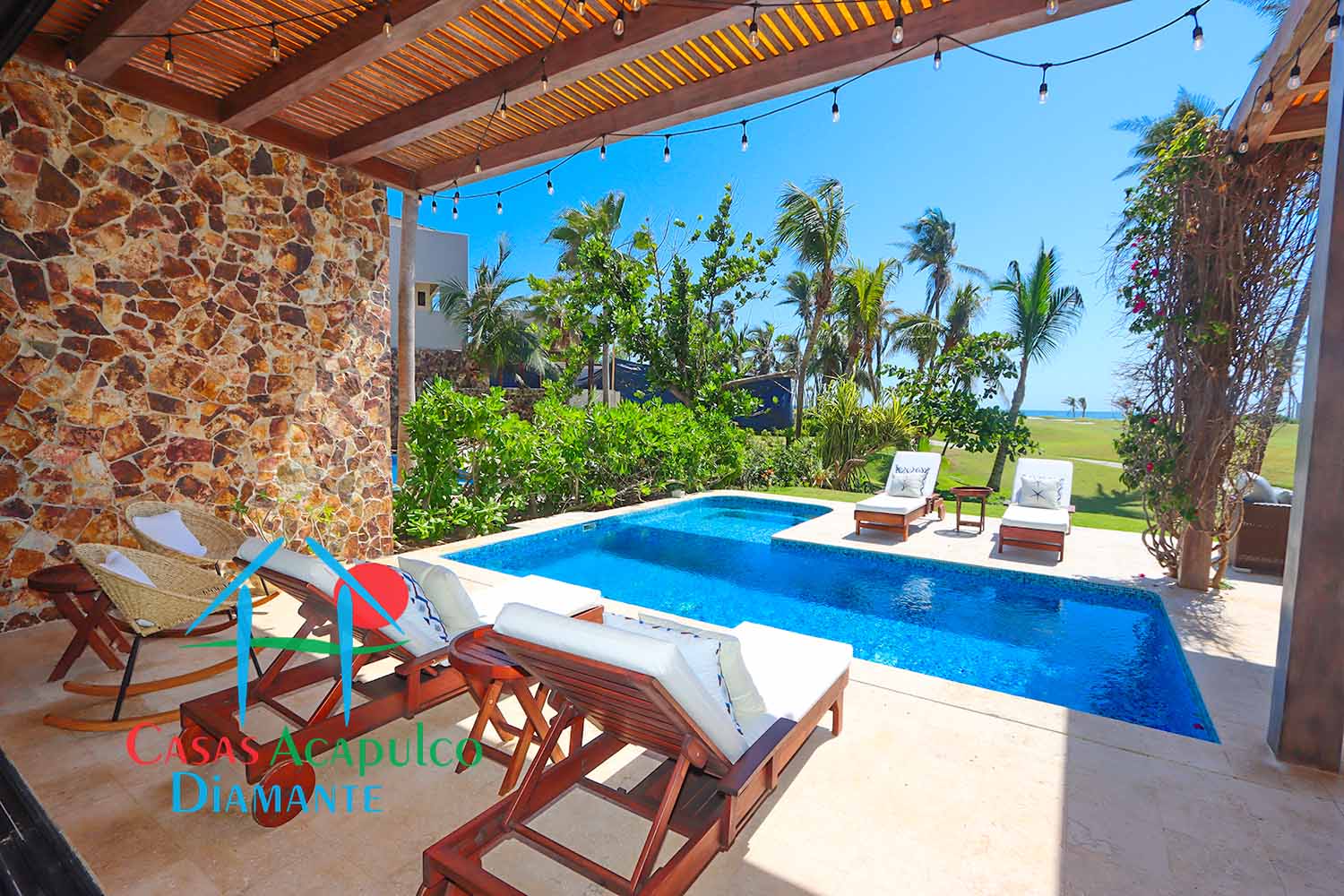 Delta 4 - Terraza y alberca 1